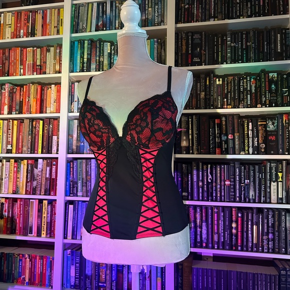 Red and black lingerie corset top - Picture 1 of 9
